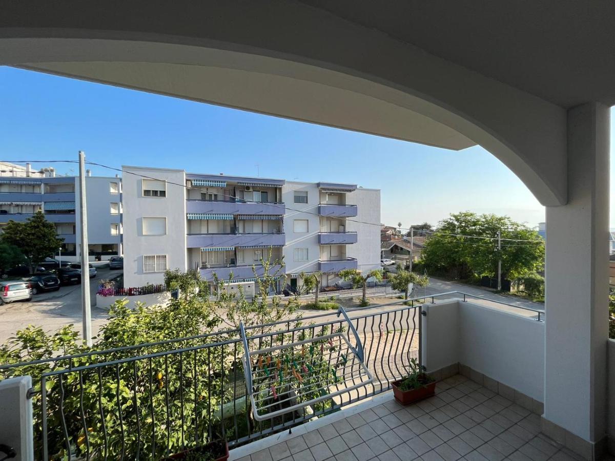 Spalato Beach Place Vasto Luaran gambar