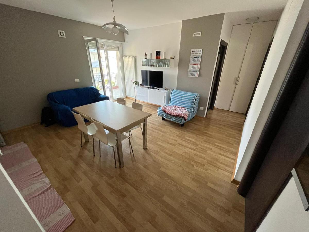 Spalato Beach Place Vasto Luaran gambar